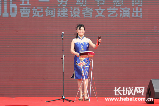 ����һ����Ա����ݳ���һ��ף������������ ��